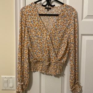 Dynamite floral blouse xs